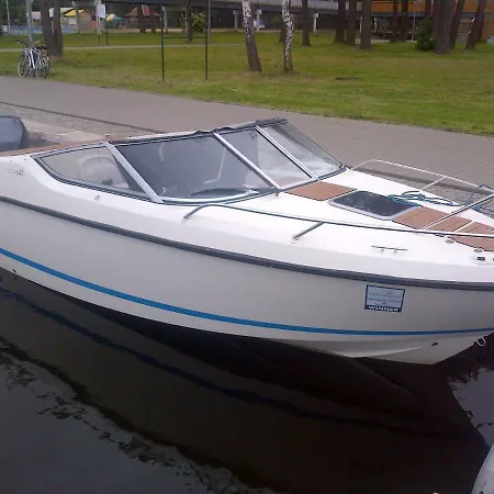 Lodz Motorowa Quicksilver 645 Activ Cabin - 150 Km بوتيل غيجيتسكو